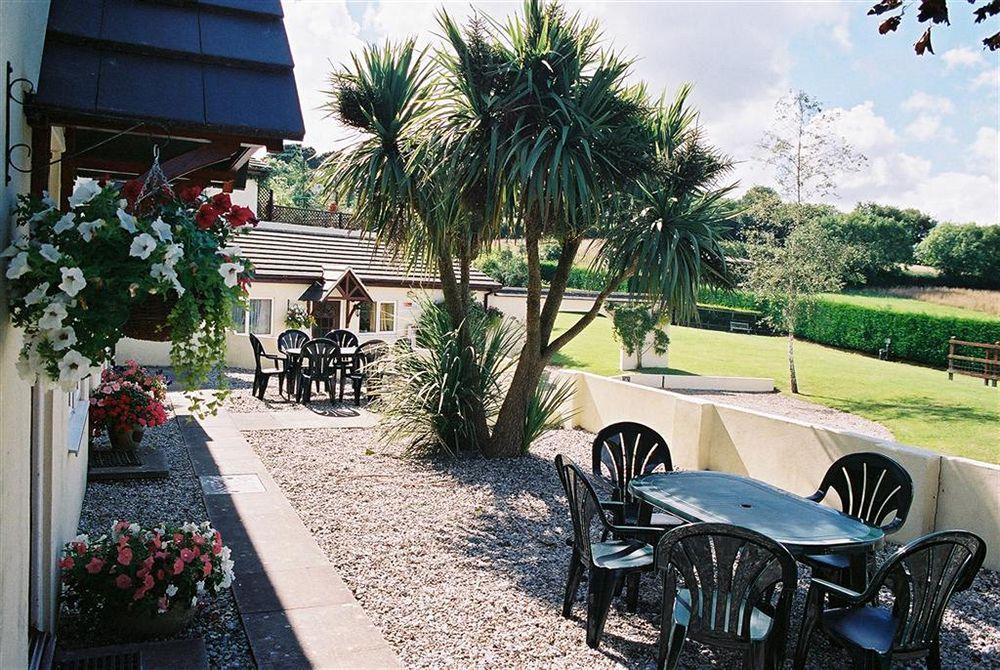 Crossways & Sea View Holiday Apartments Torquay Luaran gambar